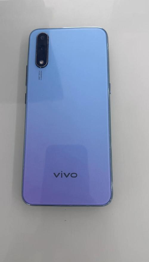 喜欢玩游戏、拍照、看视频,这个新出的vivoZ5值得买吗