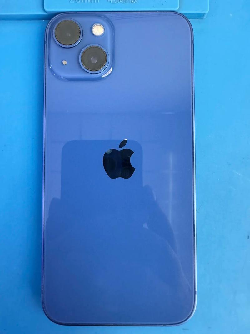 实体店苹果13256g多少钱?