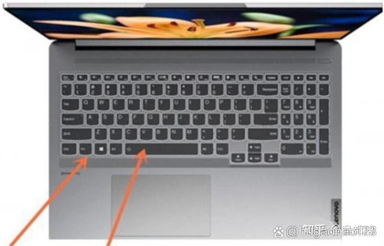 联想小新键盘灯怎么开
